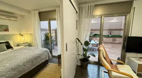 Private terrace 1BR apt - 4min walk to the beach - Image 2