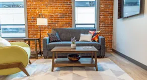 Riverfront Park Travel Apartments - Image 2