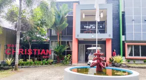 RedDoorz at Wale Christian Minahasa Utara - Image 5