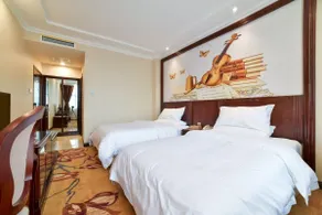 Vienna Classic Hotel Zhangzhou Longchi Center - Image 3