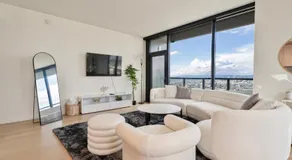 Sky High at Beaudry 2 Bed Apt WITH FREE PARKING - Image 3