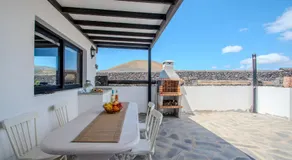 Casa Mar de Lava -Escapada activa en Masdache, corazón de Lanzarote - Image 5