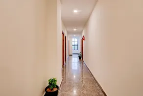 Townhouse Oak Bhooja Hotels - Image 2