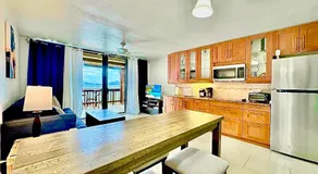 Sapphire Beachfront Condo - Free Wi-Fi - Save! - Image 5