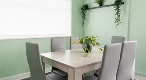 Prenton House, 3BR Close to Liverpool - Image 5