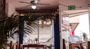 Park View Hotel & Restaurant - Image 4