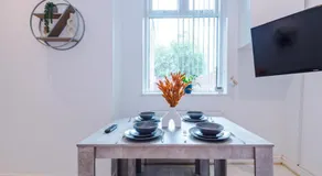 K Suites - Hollins Road - Image 4