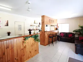 Murray Gardens Motel - Image 4