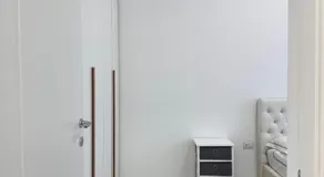 15m Como and 20m Milan Apartment with parking - Image 5