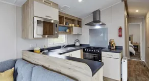 Roselands caravan park, Nr Lands End, Cornwall - Image 2