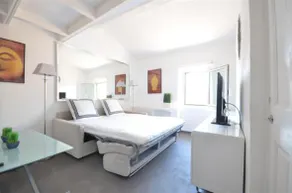 appartements 3 studios pour 2 ou 3 ou 5 ou 6 per centre ville Saint Tropez avec parking - Image 2