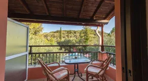 Mimosa Apartments with Pool - Image 4