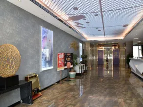 Chonpines Hotels·Xuwen Plaza Jinhui Tower - Image 3