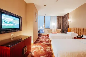 Green Land Hotel - Image 4
