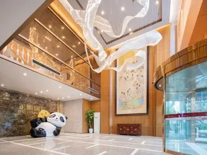 Zenec International Hotel (Chengdu Chunxi Tai Koo Li) - Image 2
