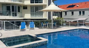Foreshore Beachfront Apartments - Image 4