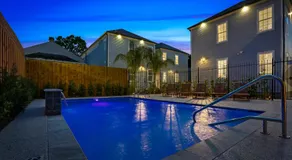 Hosteeva Stunning 4 BR Condo w Pool Steps to St Charles Ave - Image 4