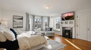 Luxury 6600 sq.ft Stunning Home/Sleeps 10+ - Image 2