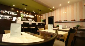 Central Hotel 21 - Image 2