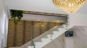 EF Luxury Living - Image 3