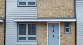 3 bed spacious home for construction workers and families with parking spaces 2 and half bathroom& ensuite Free wifi - Image 2