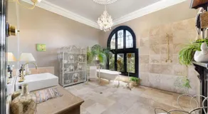 Wembley House, Southern Highlands - Image 3