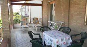 Donna Rosa - Image 3