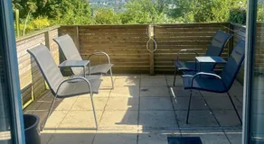 4 bed Townhouse with spectacular views 4 miles from Cardiff 10min drive or train journey to city centre - Image 5