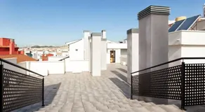 -MalagaSunApts- Rooftop Pool - Image 3