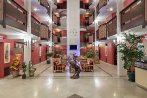 Chatto Hotel - Image 2