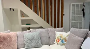 Modern and Cozy Retreat in Abingdon - Oxford- Sleeps 4 in a Quiet Location - Image 5