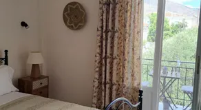 Penny's Beach Cottage - Image 2