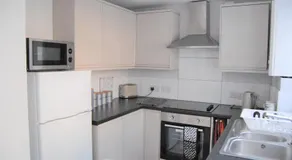 Ash House - Image 5