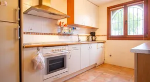Poolside Townhouse - Sleeps 6 - ROU02 - Image 4