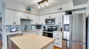 Large Heated Pool with Entertainment Room for the Family - Image 5