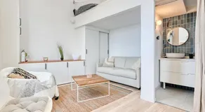 Coquet appartement en bord de mer et corniche - Image 2
