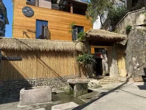 Laojie Dayuan Hostel - Image 3
