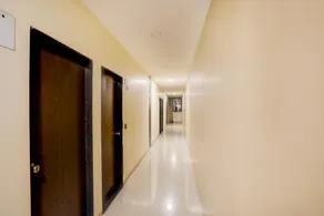 Collection O Vyara Railway Station Formerly Crystal Guest House - Image 4