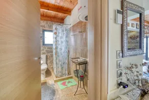 Lovely 4-bed Villa in Kamena - Image 3