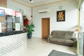 Hotel Sunsurya - Image 2