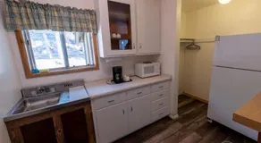 The Tamarack Lodge - Image 4
