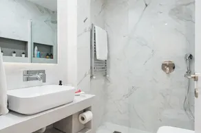 Disinffected Kifissia Central near Metro Apartment 1BR - Image 4