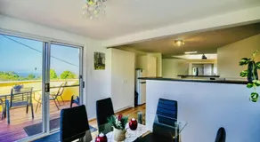 Tri Living with Coastal Views Tamborine Mountain - Image 4