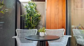 Wonderful Windsor Apartment Stay - Image 4