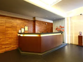 Royal Garden Hotel - Image 5