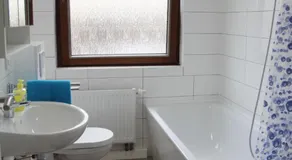 Geräumige 4 Zimmer Wohnung an den Kaiserthermen - Image 2