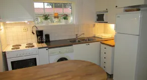 DeLay's Guest House - Image 2