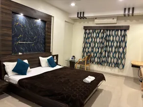 Hotel orange - Image 5