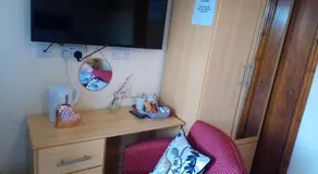 Fox and Hounds Country Inn - Image 4