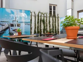 Walhalla Guest House - Image 2